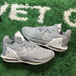 Nike LeBron Witness 6 TB Sneakers / Basketball Shoes Size 10 US Men Wolf Grey